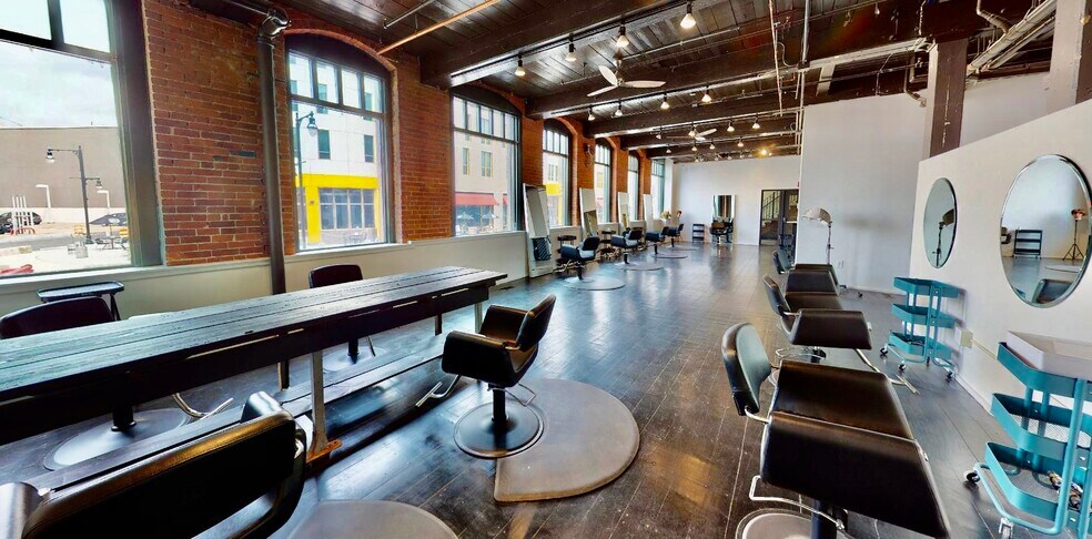 More Photos Of 1 Kelley Sq, Worcester Office For Sale