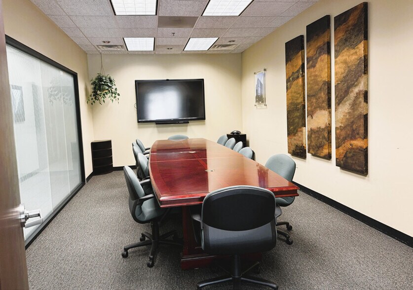 More Photos Of 16500 Vincennes Ave, South Holland Warehouse For Sale