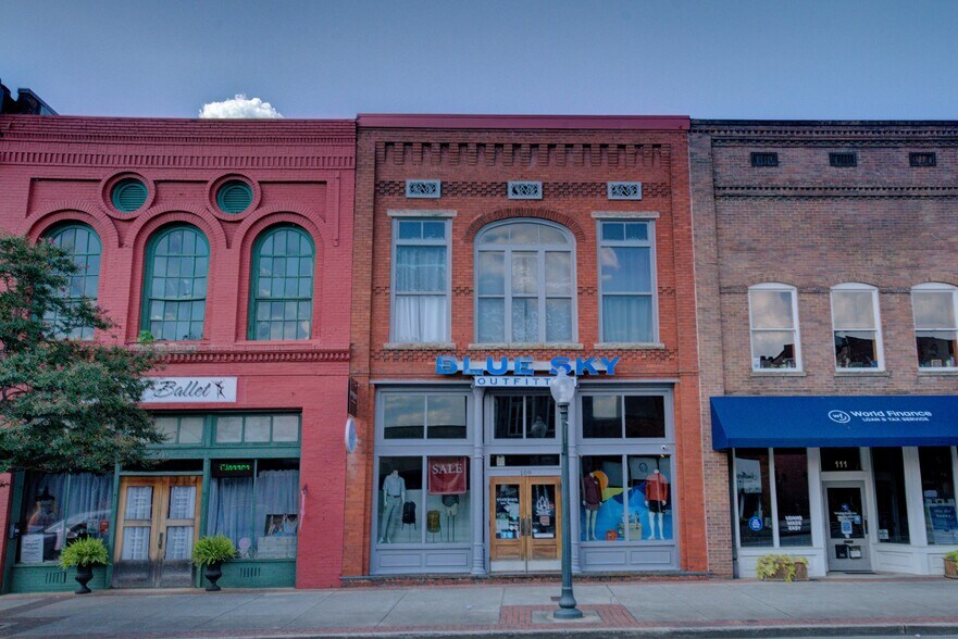 More Photos Of 109 Broad St, Rome Storefront For Sale