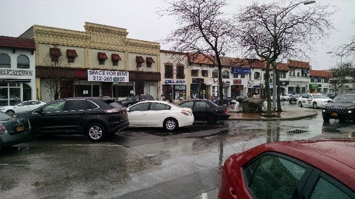 Primary Photo Of 60-62 W Park Ave, Long Beach Office For Lease