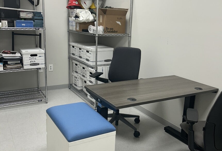 More Photos Of 4489 Posterity Ct, Gastonia Flex For Lease