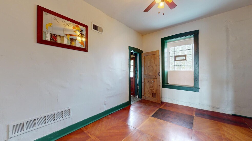 More Photos Of 6911-6917 S Broadway, Saint Louis Storefront Retail Residential For Sale