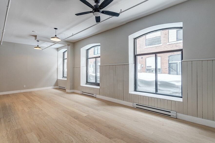More Photos Of 110-112 Rue McGill, Montréal Apartments For Sale