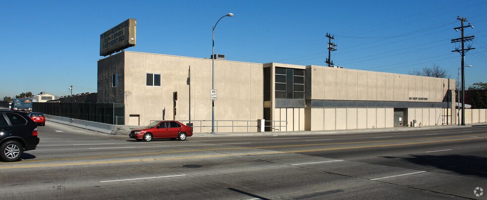 More Photos Of 621 W Rosecrans Ave, Gardena Warehouse For Lease