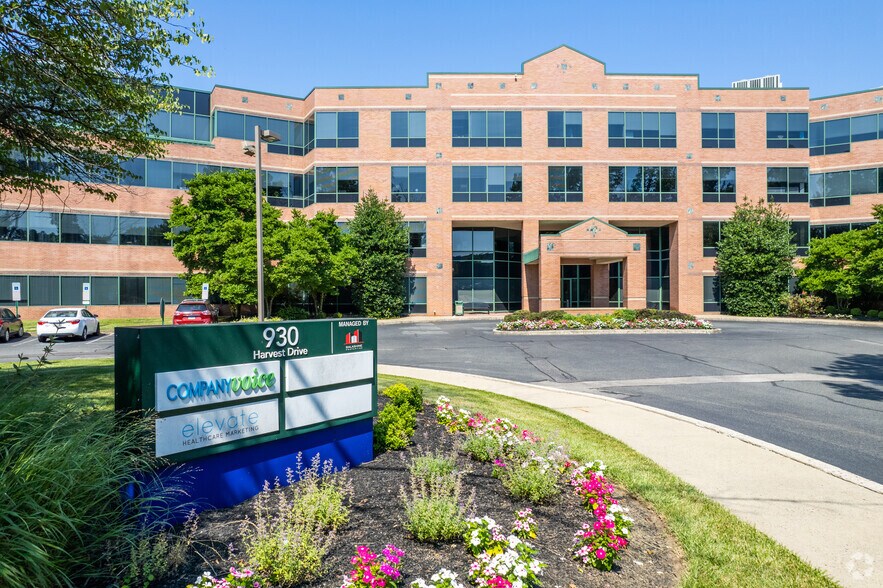More Photos Of 930 Harvest Dr, Blue Bell Office For Lease