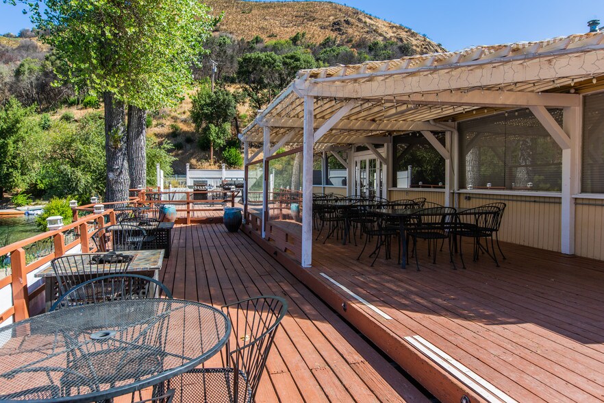5135 W Highway 20, Upper Lake, CA 95485 Motel For Sale