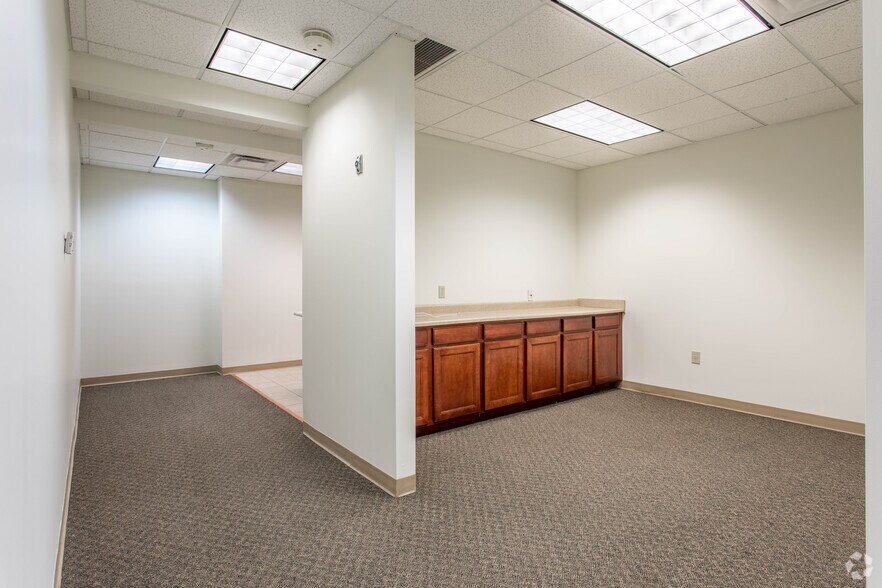 More Photos Of 4100 Horizons Dr, Columbus Coworking Space
