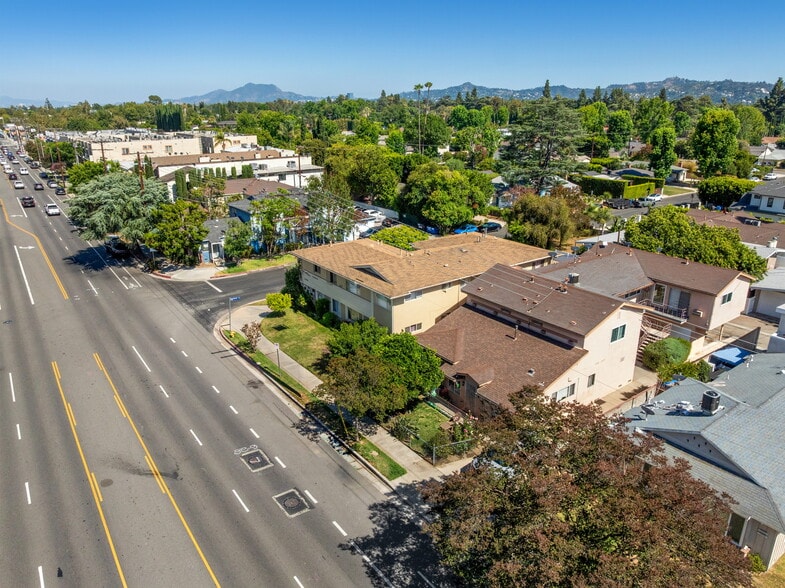 More Photos Of 13444 Burbank Blvd, Sherman Oaks Apartments For Sale