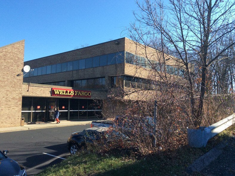 More Photos Of 110 Mill Plain Rd, Danbury Land For Lease
