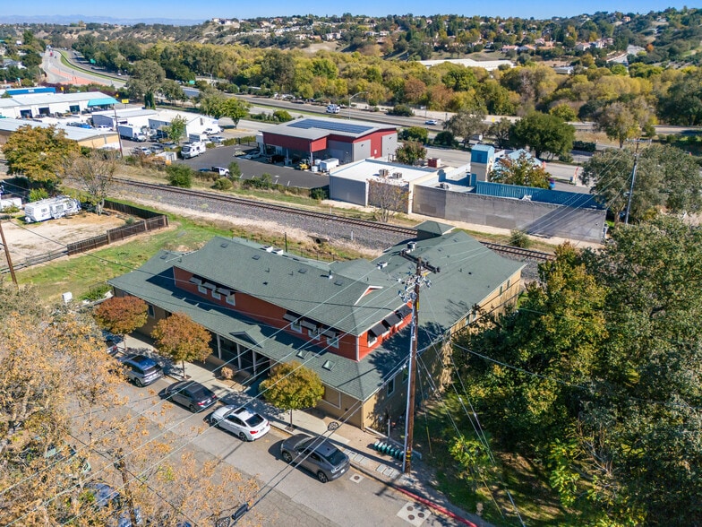 More Photos Of 1400 Railroad St, Paso Robles Office For Lease