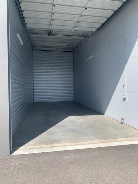 More Photos Of 903 Curie St, Richland Self Storage For Sale