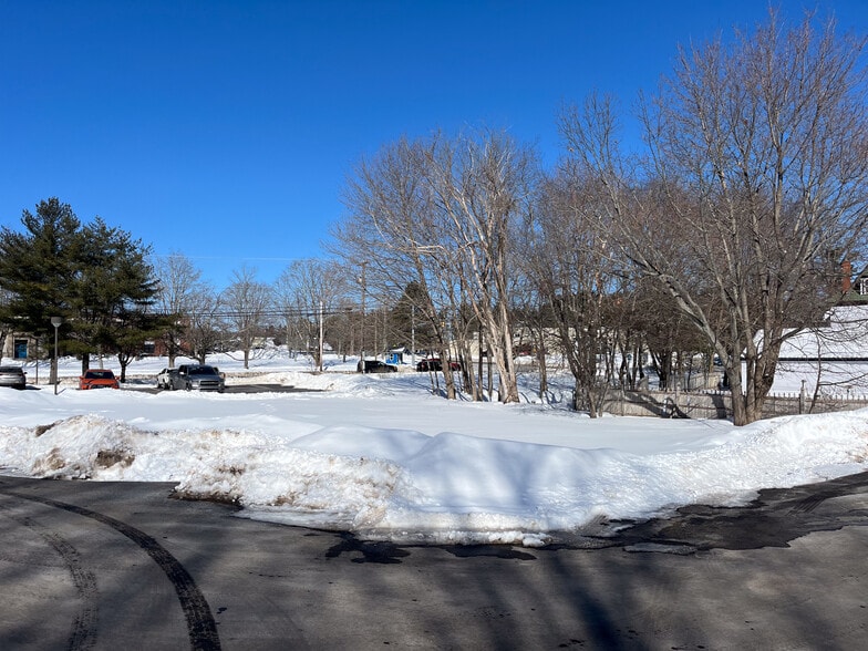 More Photos Of 155 Saco Ave, Old Orchard Beach Office For Sale