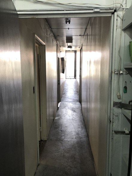 More Photos Of 5143 Whittier Blvd, Los Angeles Storefront For Sale