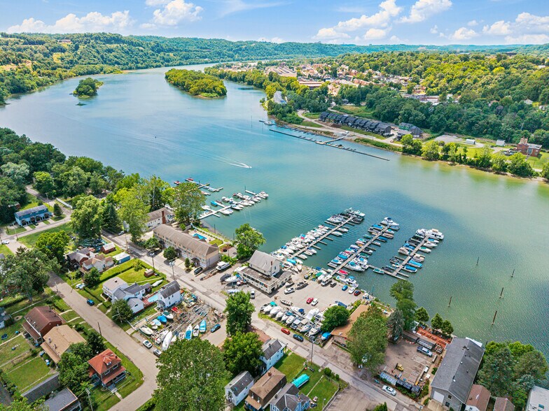 More Photos Of 228 Arch St, Verona Marina For Sale