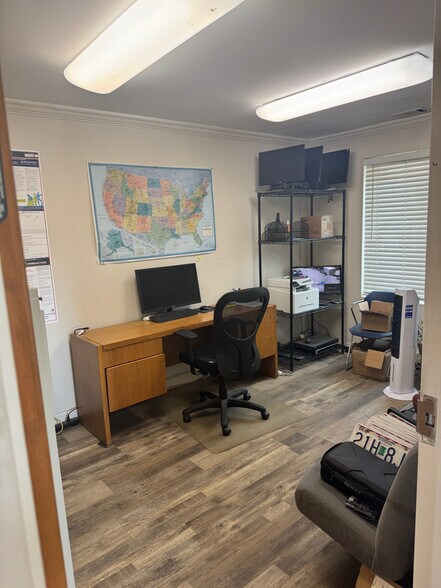 More Photos Of 4620 Virginia Ave, Kansas City Warehouse For Lease