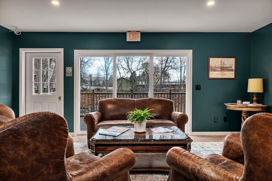 More Photos Of 12 McGillis Ave, Lake George Hotel For Sale