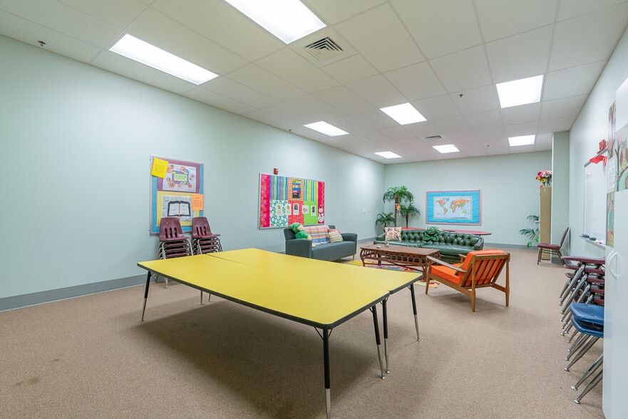 More Photos Of 1701 Westchester Dr, High Point Religious Facility For Sale