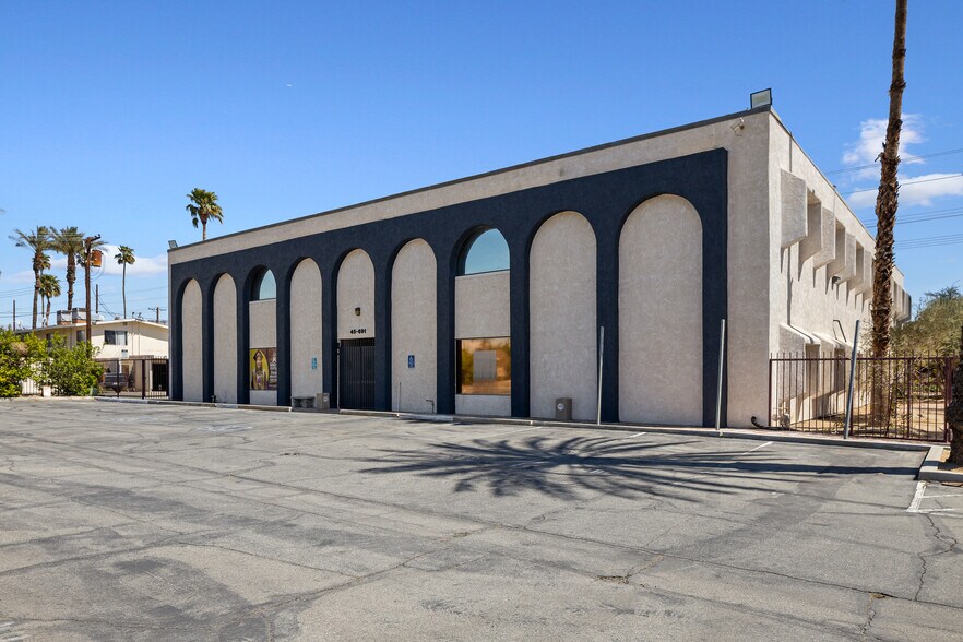 More Photos Of 45691 Monroe St, Indio Medical For Lease