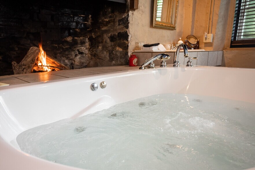 More Photos Of 491 Garbers Church Rd, Harrisonburg Hotel For Sale