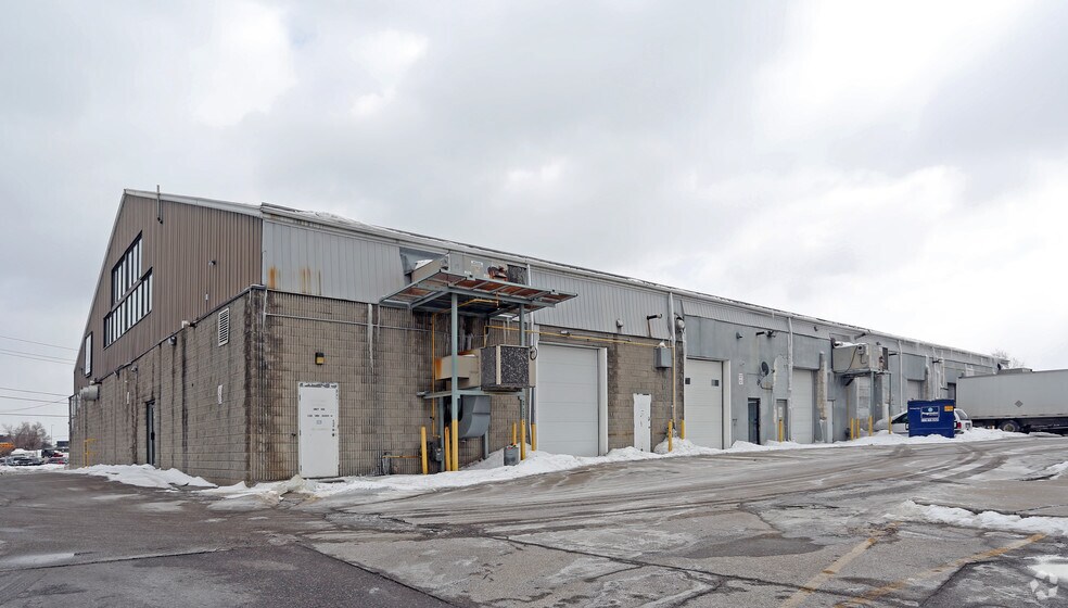 More Photos Of 4100 Chesswood Dr, Toronto Warehouse For Sale
