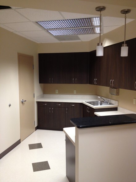 More Photos Of 11685 Alpharetta Hwy, Roswell Medical For Lease