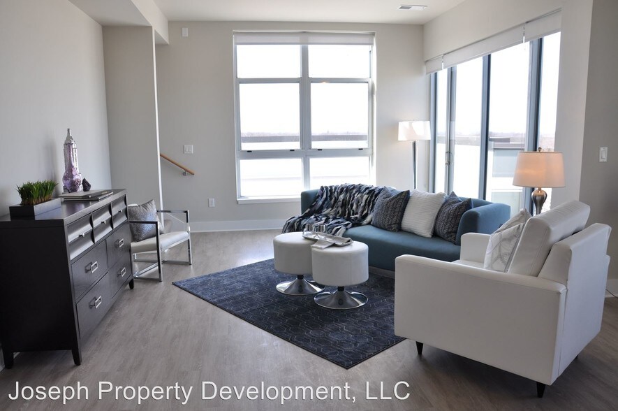 More Photos Of 4175 N Oakland Ave, Shorewood Multifamily For Sale