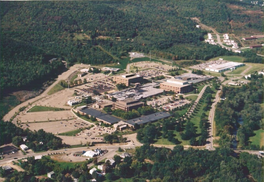 Primary Photo Of 1041 Perimeter Rd E, Endicott Office For Lease