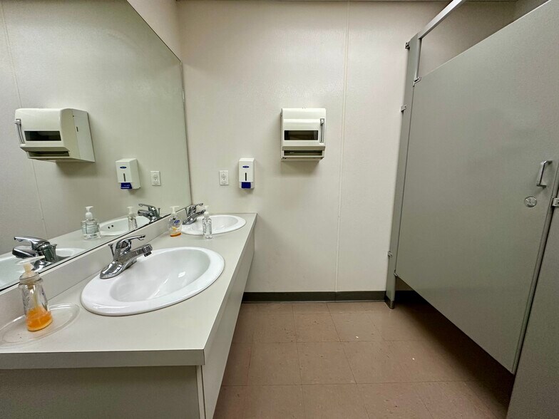 More Photos Of 849 Woodvue Ln, Wintersville Specialty For Sale