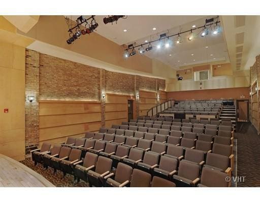 More Photos Of 7924 Lincoln Ave, Skokie Freestanding For Sale