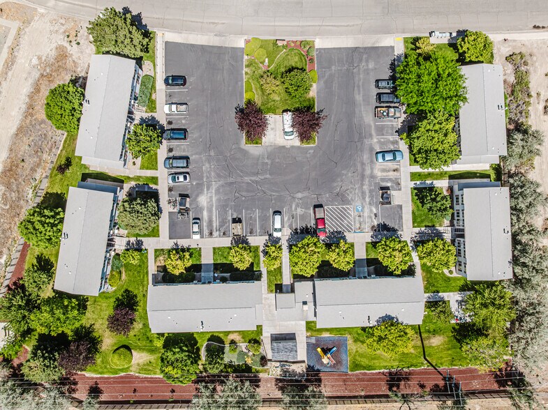 More Photos Of 720 Broyles Ranch Rd, Battle Mountain Apartments For Sale