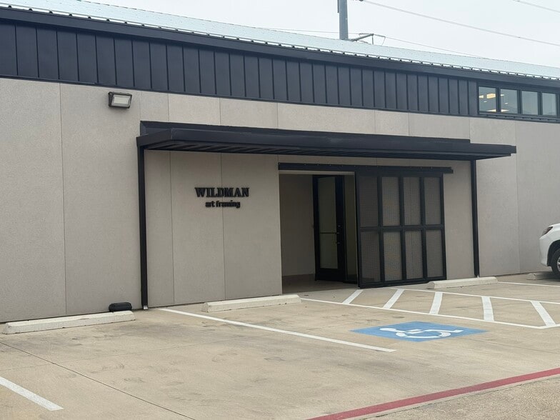 More Photos Of 2227 Irving Blvd, Dallas Warehouse For Sale