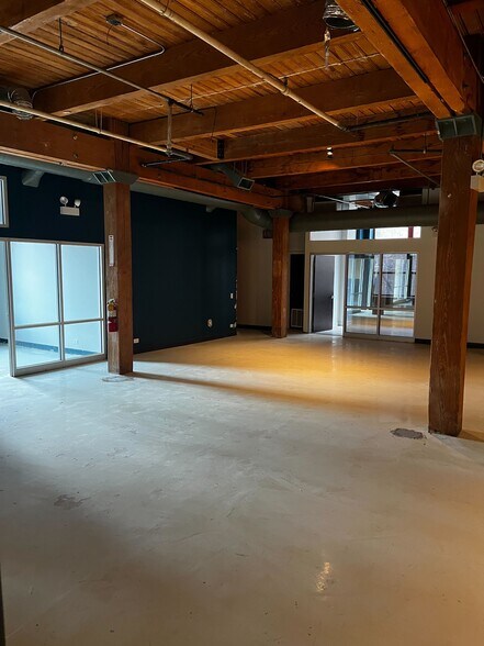 More Photos Of 409 W Huron St, Chicago Loft Creative Space For Lease