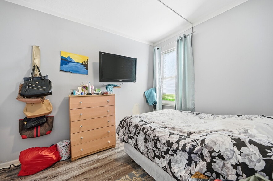 More Photos Of 26 Yonkers Ave, Yonkers Apartments For Sale