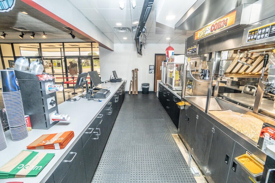 More Photos Of 1361 Grand Ave, Hartford Movie Theatre For Sale