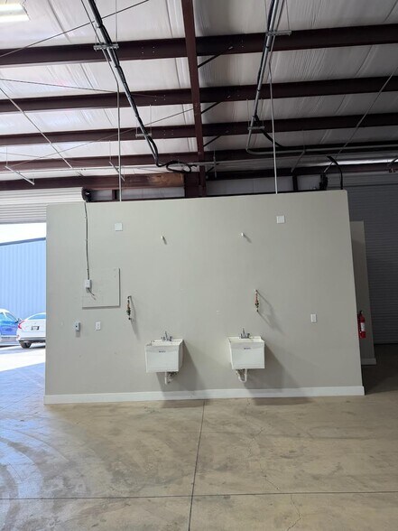 More Photos Of 421 N 5500 W, Hurricane Unknown For Lease