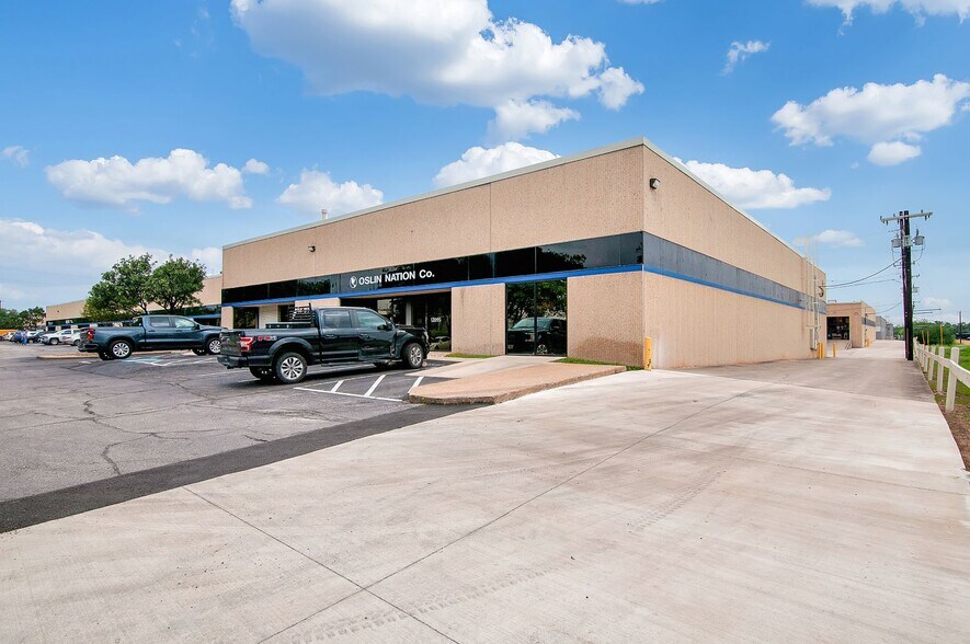 More Photos Of 12005-12095 Starcrest Dr, San Antonio Unknown For Lease