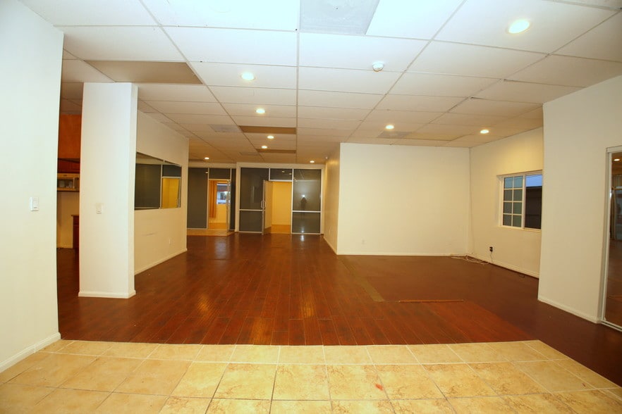 More Photos Of 4846 Florence Ave, Bell Unknown For Lease