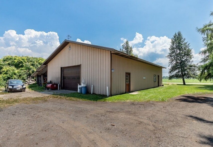 More Photos Of 6419 Lake Rd, Appleton Trailer Camper Park For Sale