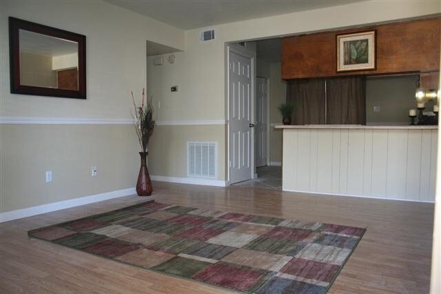 More Photos Of 1025 Crossing Brook Way, Tallahassee Apartments For Sale