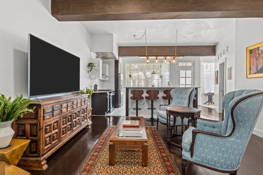 More Photos Of 116 Calverley St, Providence Storefront For Sale