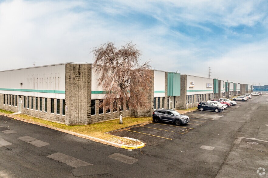 More Photos Of 1500 Rue Nobel, Boucherville Warehouse For Lease