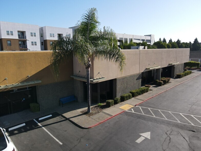 More Photos Of 2121 2nd St, Davis Research And Development For Lease