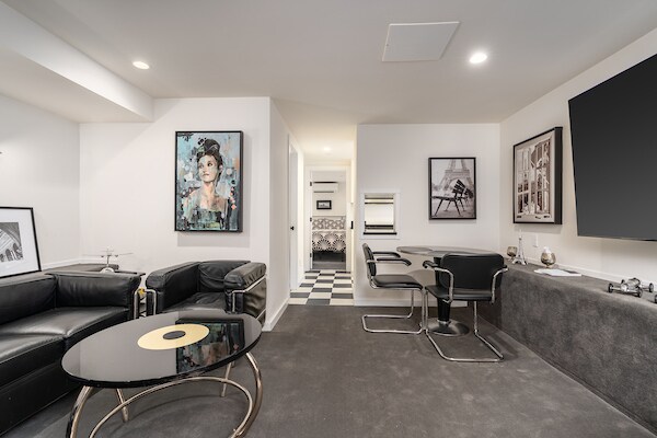 More Photos Of 1737 Church St NW, Washington Multifamily For Sale