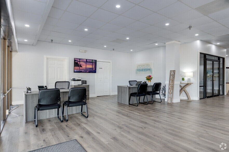 More Photos Of 8660 W Irlo Bronson Memorial Hwy, Kissimmee Apartments For Lease