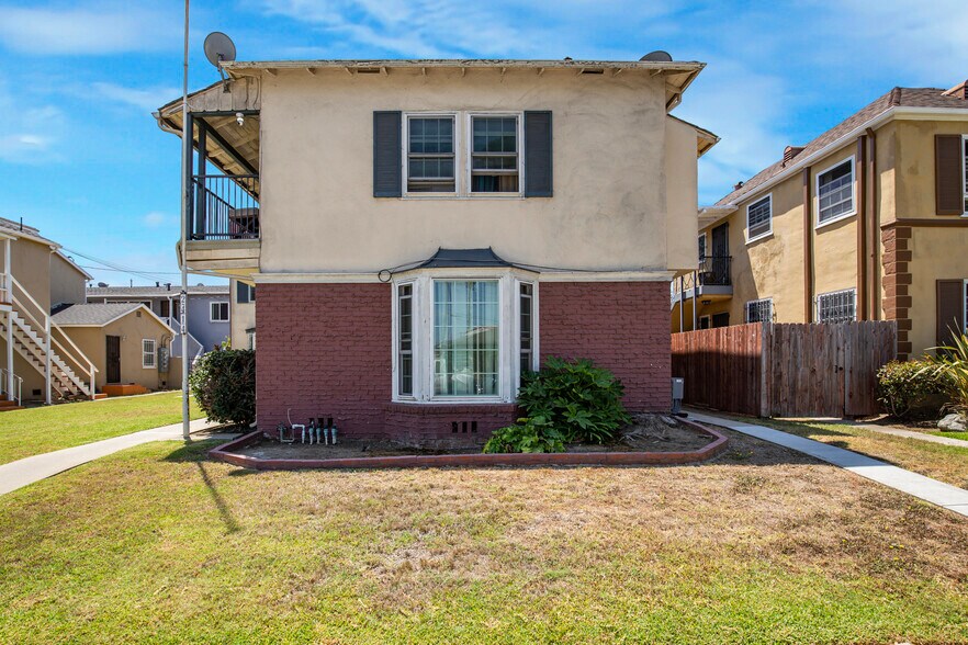 More Photos Of 2414 W 85th St, Inglewood Apartments For Sale