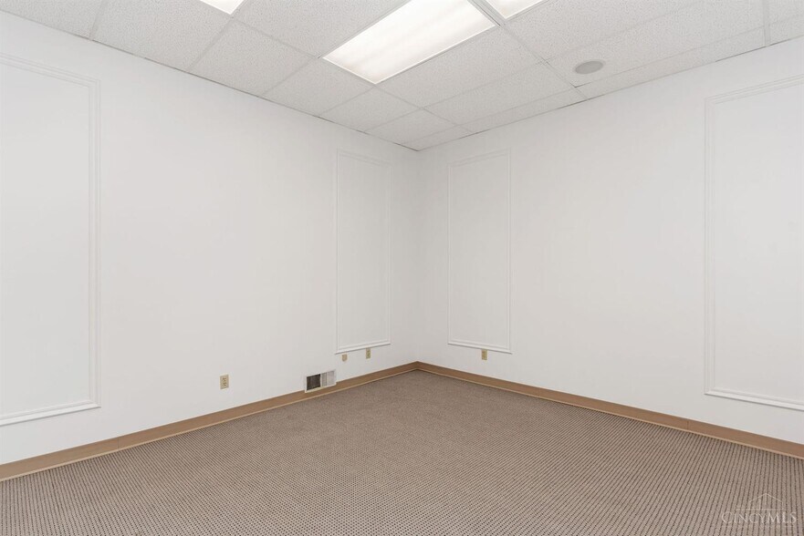 More Photos Of 112 Main St, Ripley General Retail For Sale