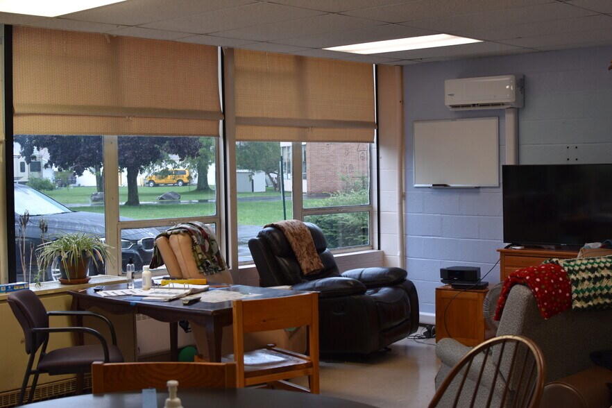 More Photos Of 213 Tracy Creek Rd, Vestal Township Warehouse For Sale