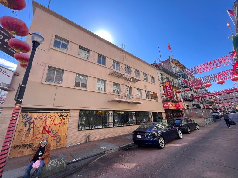 More Photos Of 160 Waverly Pl, San Francisco Storefront Retail Office For Lease