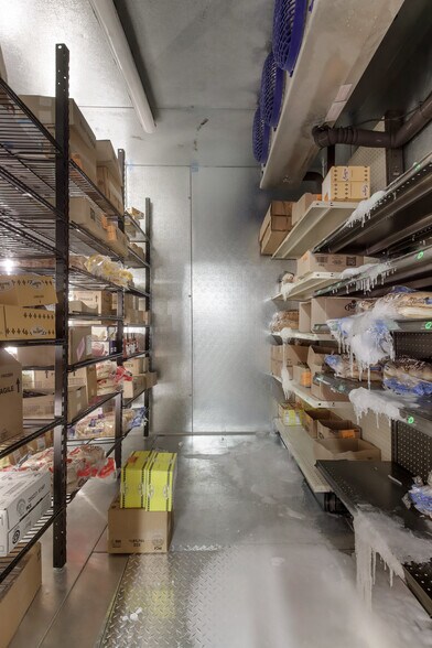 More Photos Of 1124 Hammond Ave, Rice Lake Freestanding For Lease