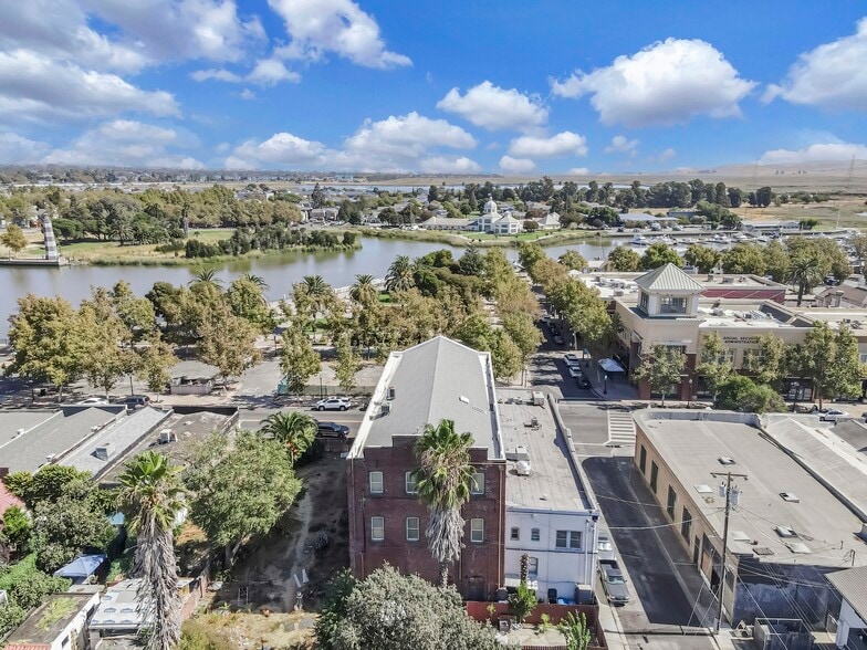 More Photos Of 627 Main St, Suisun City Restaurant For Sale